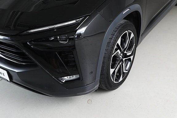 NIO ES8 13 of 30
