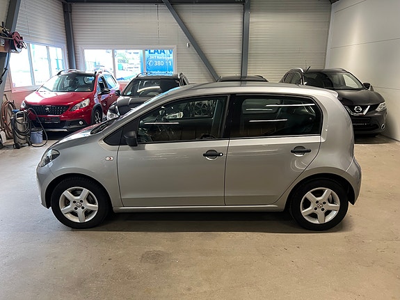 Volkswagen UP! 6 of 14