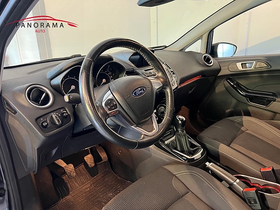 Ford Fiesta 10 of 19