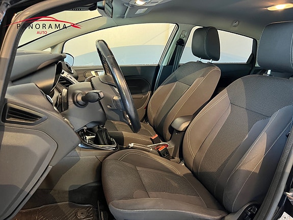Ford Fiesta 9 of 19
