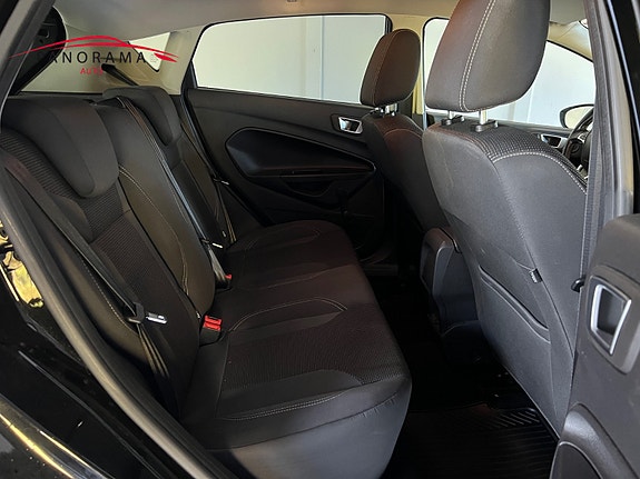Ford Fiesta 18 of 19