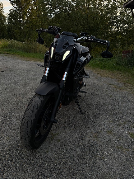 Yamaha MT-07 5 of 6