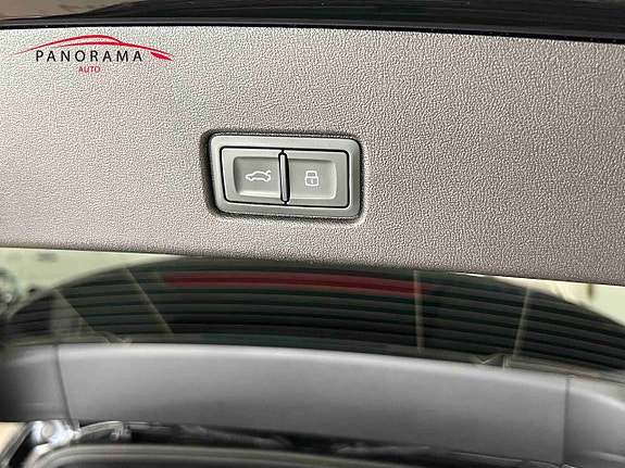 Audi Q4 e-tron 25 of 25