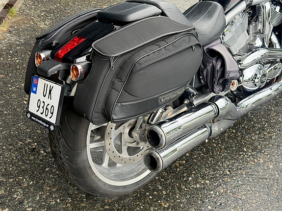 Harley-Davidson VRSCDX Night Rod Special 4 of 8