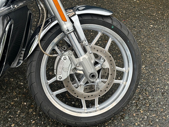 Harley-Davidson VRSCDX Night Rod Special 8 of 8