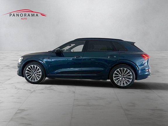 Audi e-tron 2 of 30
