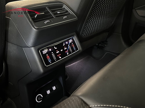 Audi e-tron 27 of 30
