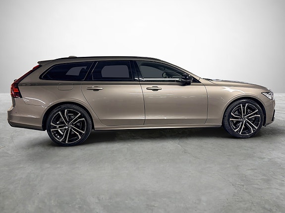 Volvo V90 6 of 30