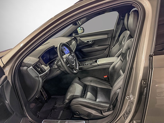 Volvo V90 11 of 30