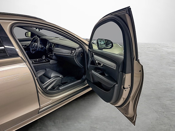 Volvo V90 19 of 30