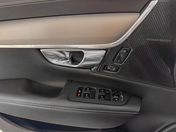 Volvo V90 10 of 30
