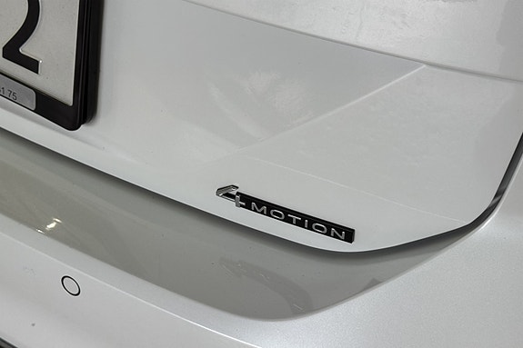 Volkswagen Passat 15 of 30