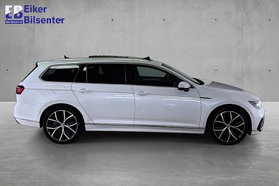 Volkswagen Passat 10 of 30