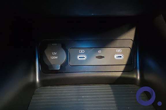 BYD Dolphin 27 of 28