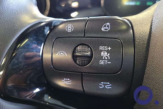 BYD Dolphin 13 of 28