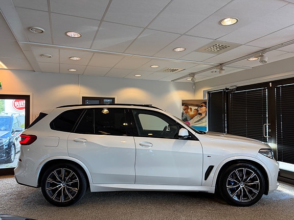 BMW X5 4 of 16