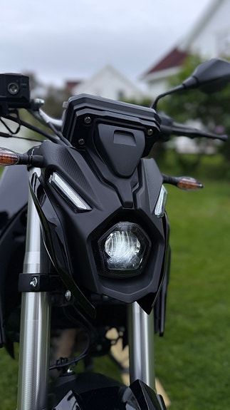 VOGE 125 R 9 of 18