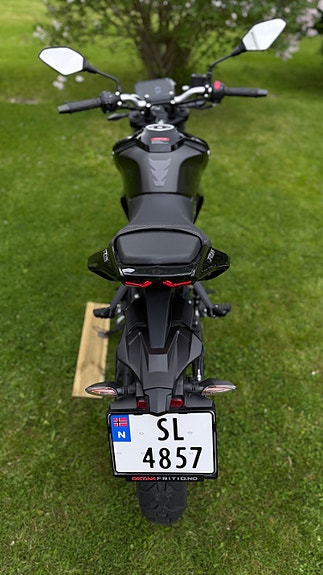 VOGE 125 R 18 of 18