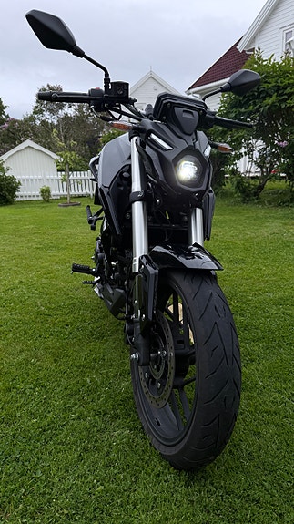 VOGE 125 R 7 of 18