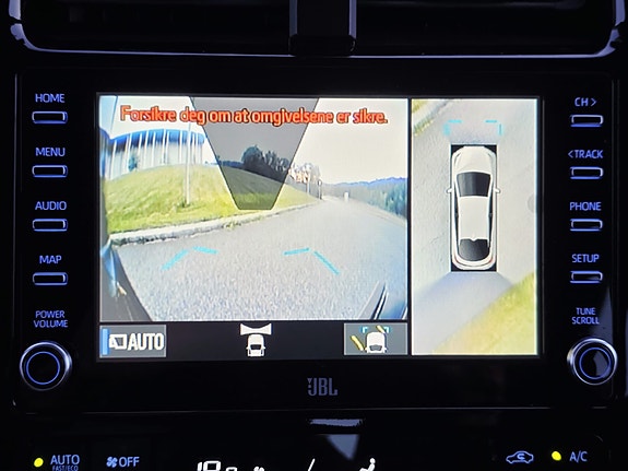 Toyota Prius Plug-in Hybrid 13 of 20