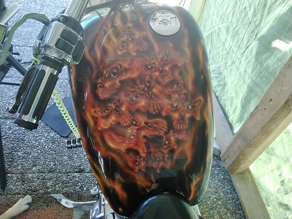 Harley-Davidson XL 883 Sportster 2 of 6