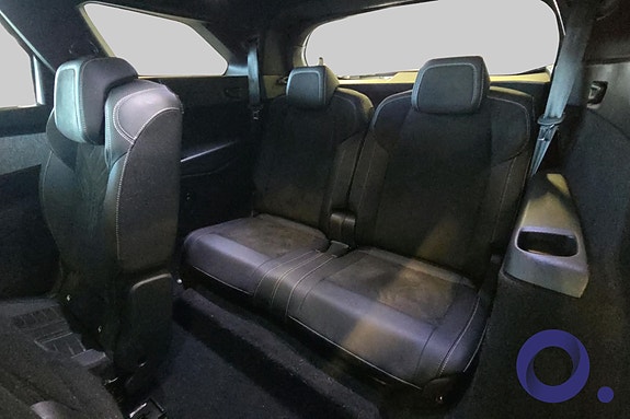 Peugeot e-5008 18 of 30