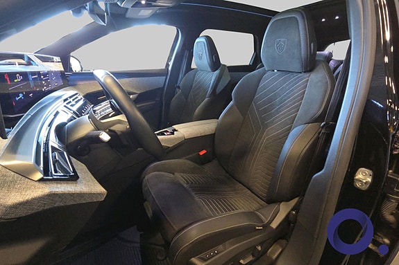 Peugeot e-5008 14 of 30