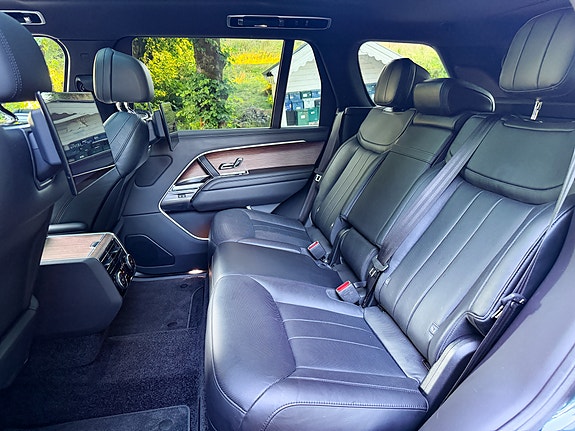 Land Rover Range Rover 18 of 25