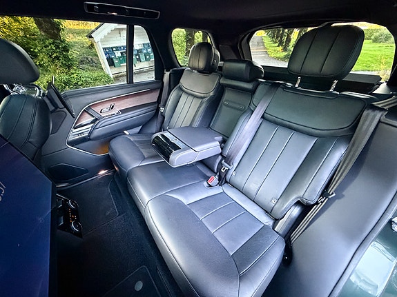 Land Rover Range Rover 19 of 25