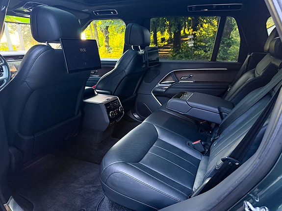 Land Rover Range Rover 16 of 25