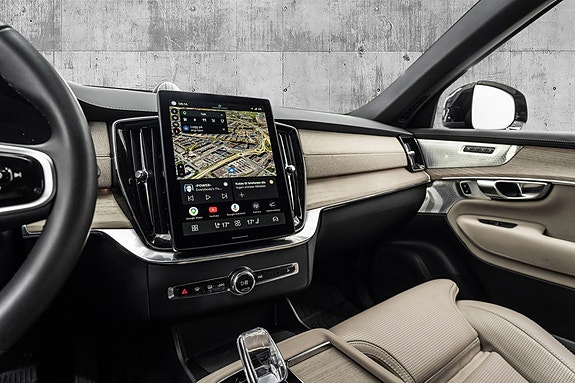 Volvo XC90 19 of 30