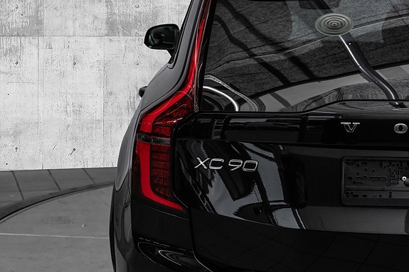 Volvo XC90 9 of 30