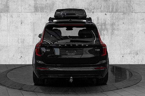 Volvo XC90 8 of 30