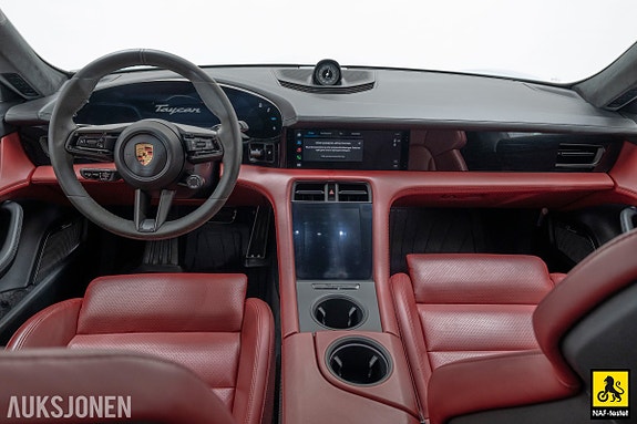 Porsche Taycan 7 of 30