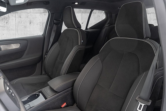 Volvo XC40 18 of 30