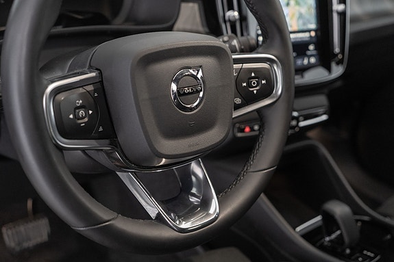 Volvo XC40 20 of 30