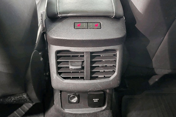 Ford Mondeo 22 of 24