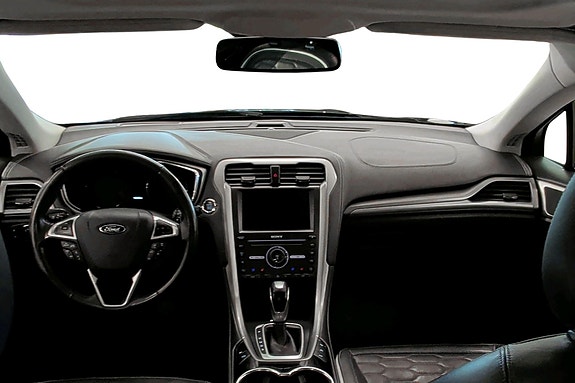 Ford Mondeo 10 of 24