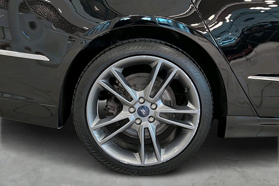 Ford Mondeo 21 of 24