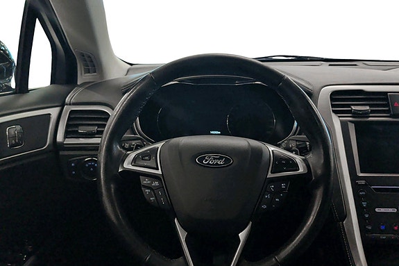 Ford Mondeo 12 of 24