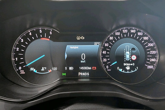Ford Mondeo 13 of 24