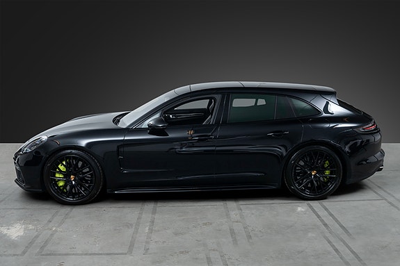 Porsche Panamera 3 of 26