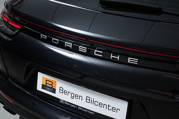 Porsche Panamera 10 of 26