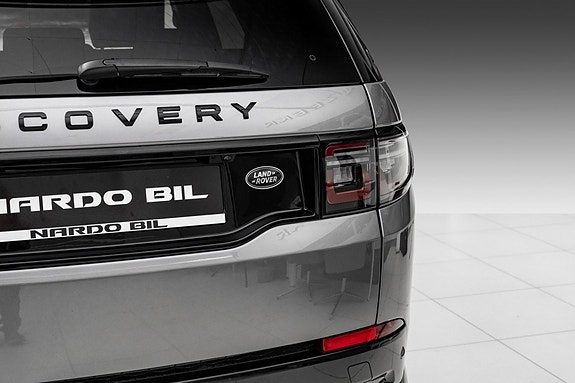 Land Rover Discovery Sport 18 of 30