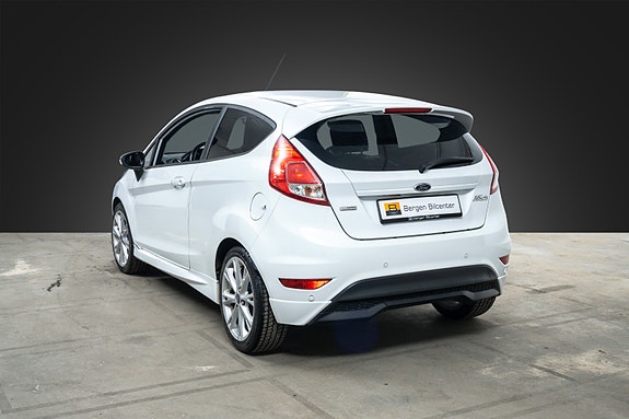 Ford Fiesta 7 of 27