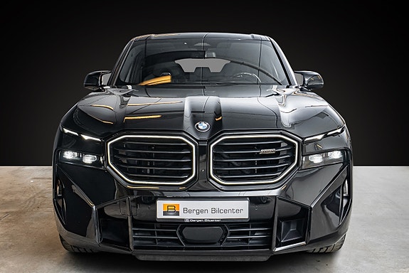 BMW XM 2 of 26