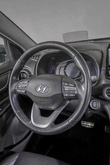 Hyundai Kona 18 of 26