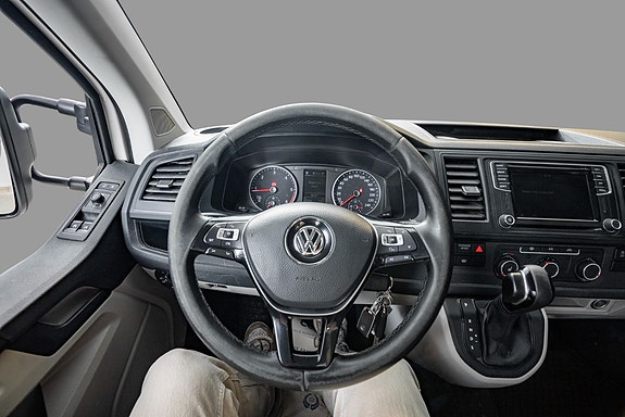Volkswagen Transporter 12 of 21