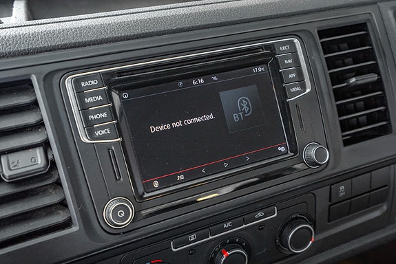 Volkswagen Transporter 18 of 21