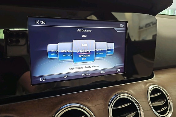Mercedes-Benz E220 d 11 of 25
